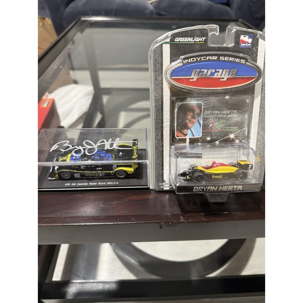 SIGNED SPARK MODEL #26 XM SATELLITE RADIO ACURA ARX-01A DIECAST RACE CAR (RARE)